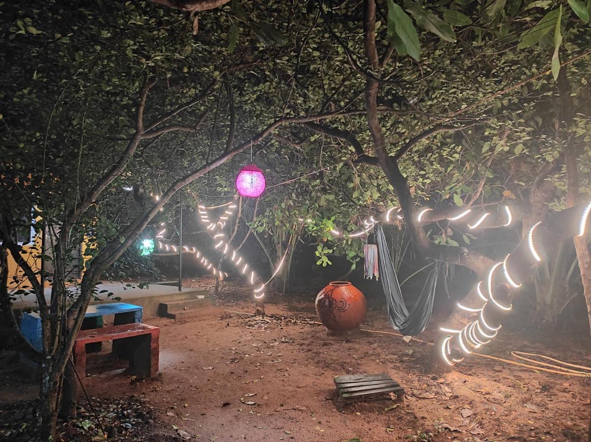 Travellers Tribe By Livelehood Habitat Vandrehjem Auroville Eksteriør billede